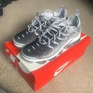 Air Vapormax Plus “Wolf Grey” - Size 10.5